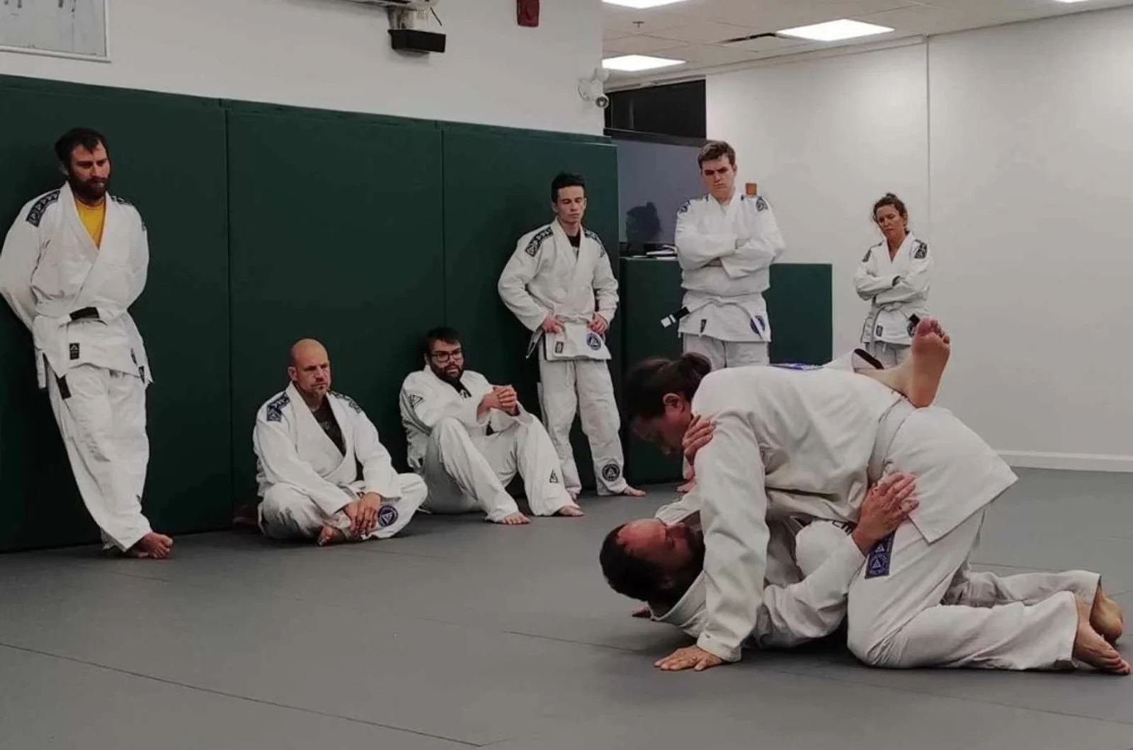 Entraînement de jiu-jitsu pour adultes