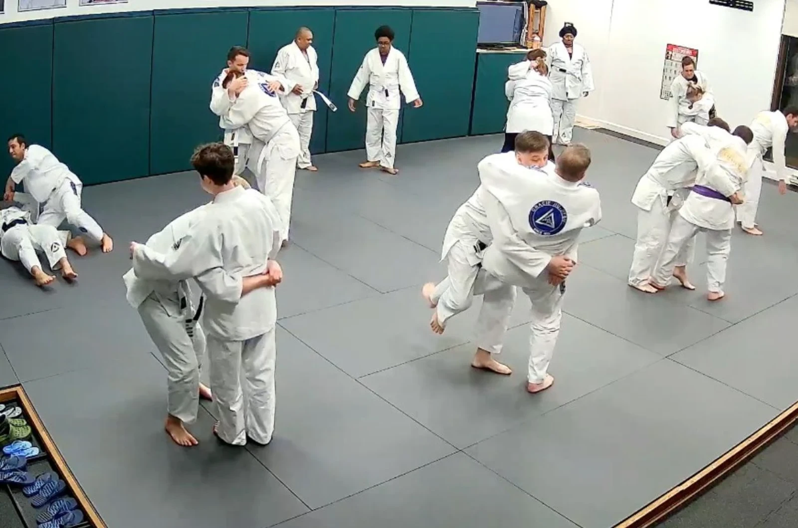 Entraînement d'autodéfense en BJJ chez Gracie Jiu-Jitsu St-Nicolas
